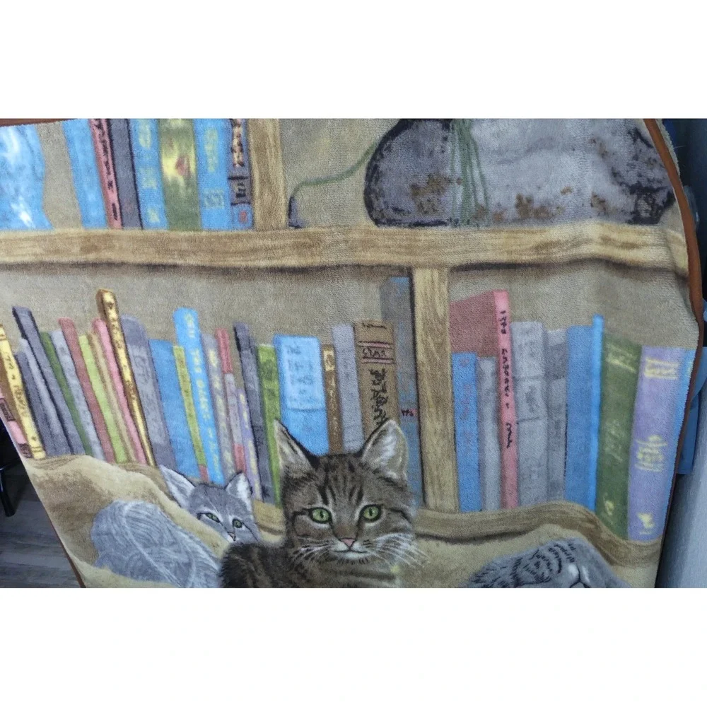 Vtg Cats in Library Bookshelf Fleece Throw Blanket Kittens Plush Cottage Whimsy